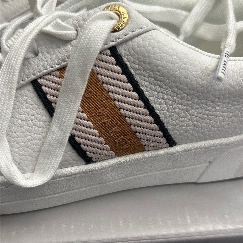 Ted Baker “Bailey Icon” Women's Leather Sneaker Shoes Size 8 White/Pink NEW - Picture 9 of 11